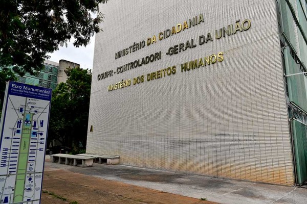 Ministério da Cidadania concede certificado ao Cedeca Tocantins Ministério da Cidadania concede certificado ao Cedeca Tocantins